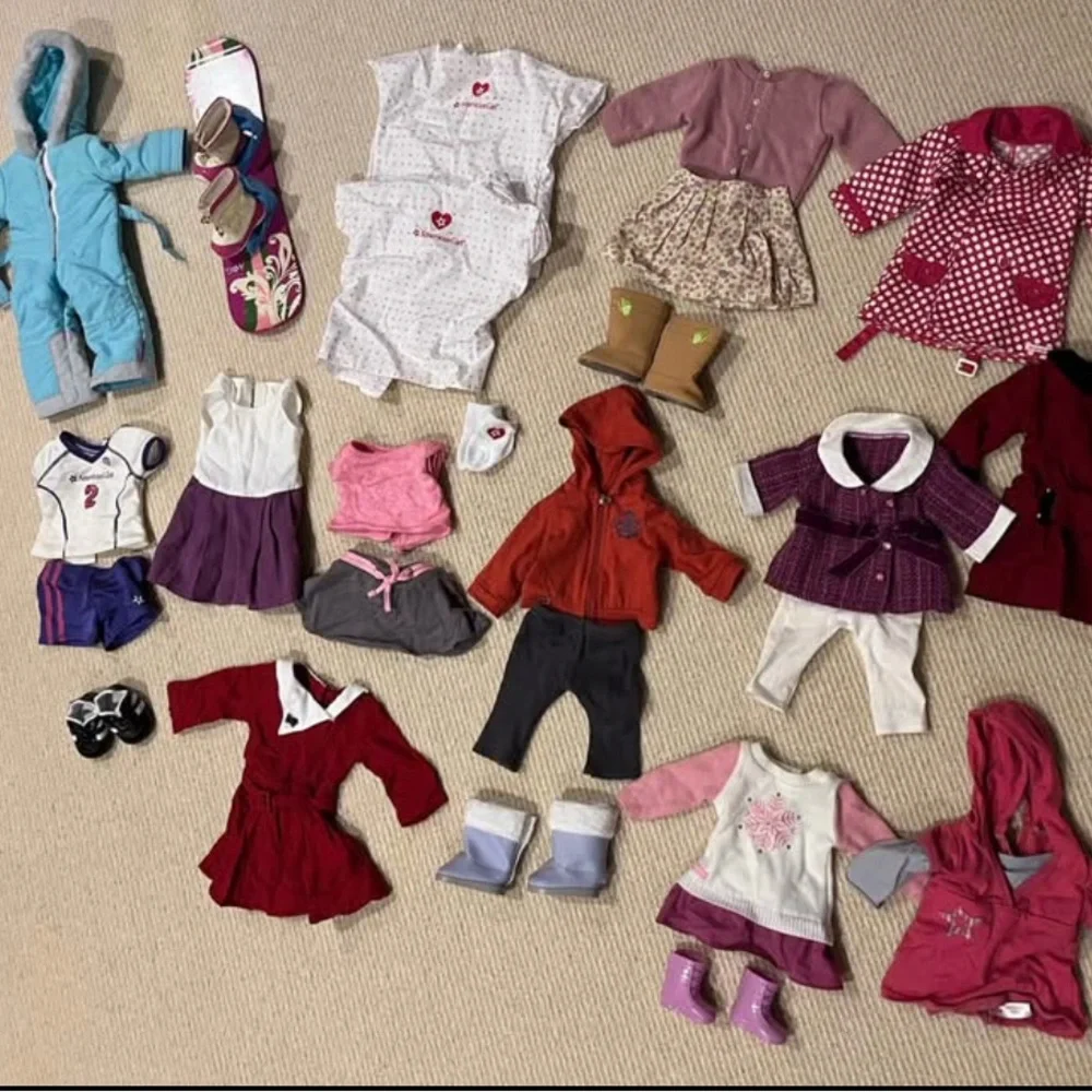 American girl dolls and accessories lot - Picture 2 of 5